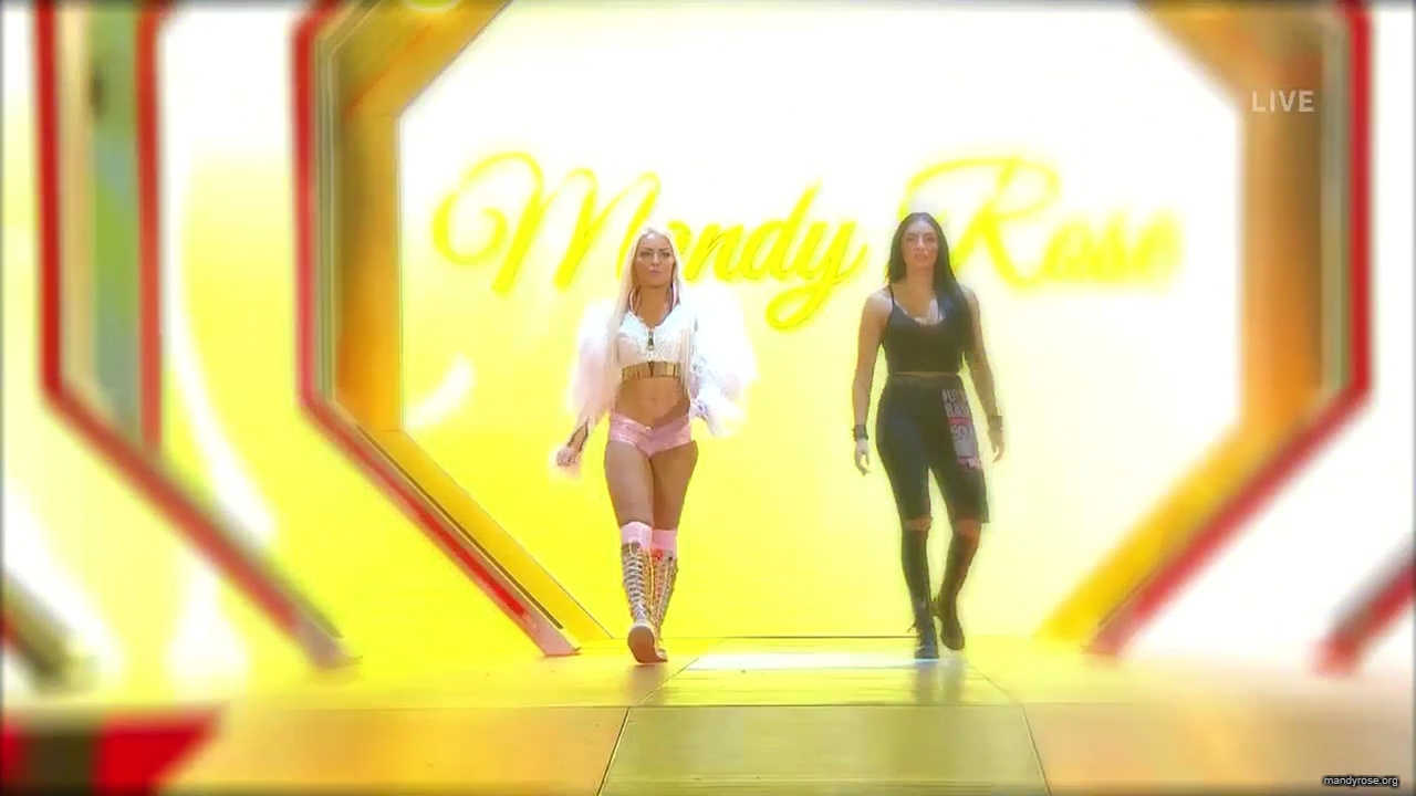 WWE_Friday_Night_SmackDown_2020_01_10_720p_HDTV_x264-NWCHD_mp40157.jpg