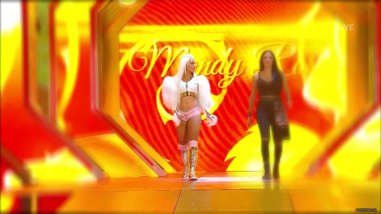 WWE_Friday_Night_SmackDown_2020_01_10_720p_HDTV_x264-NWCHD_mp40158.jpg