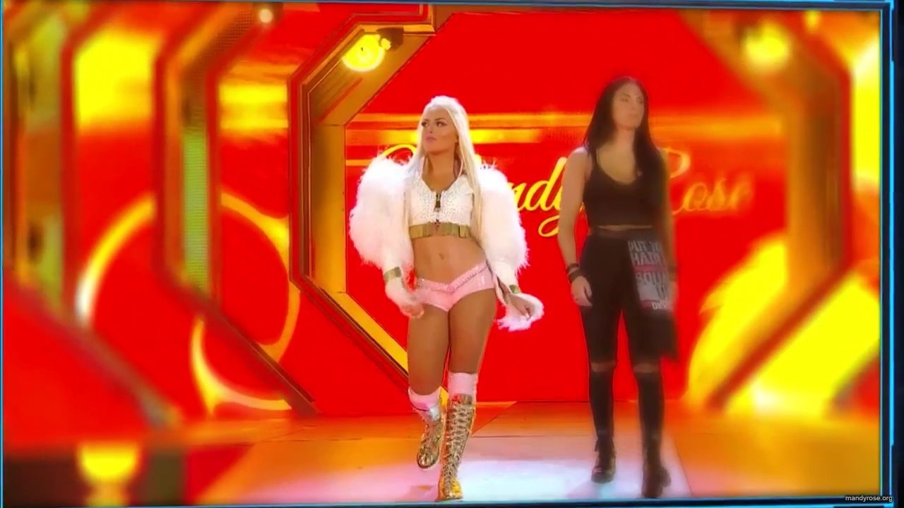 WWE_Friday_Night_SmackDown_2020_01_10_720p_HDTV_x264-NWCHD_mp40169.jpg
