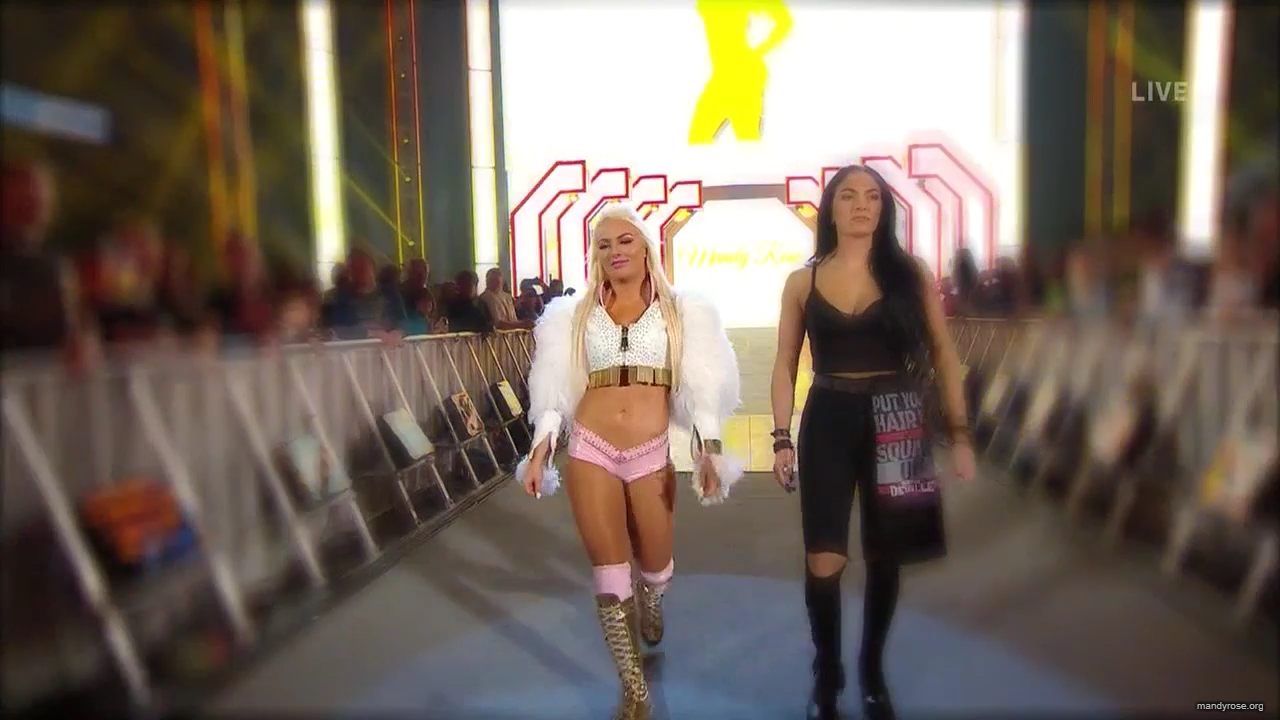 WWE_Friday_Night_SmackDown_2020_01_10_720p_HDTV_x264-NWCHD_mp40177.jpg