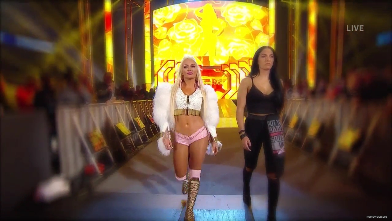 WWE_Friday_Night_SmackDown_2020_01_10_720p_HDTV_x264-NWCHD_mp40179.jpg