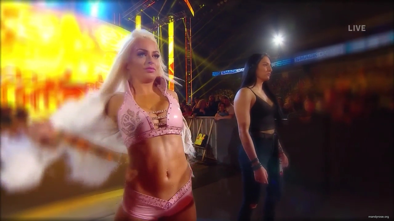 WWE_Friday_Night_SmackDown_2020_01_10_720p_HDTV_x264-NWCHD_mp40184.jpg
