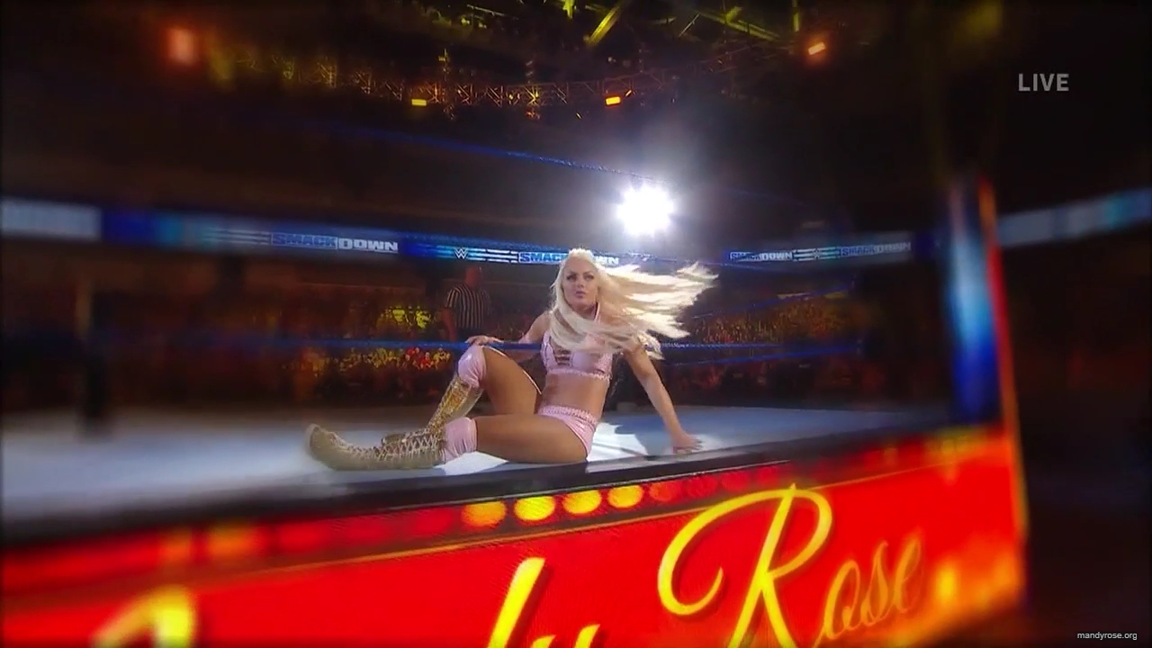 WWE_Friday_Night_SmackDown_2020_01_10_720p_HDTV_x264-NWCHD_mp40193.jpg
