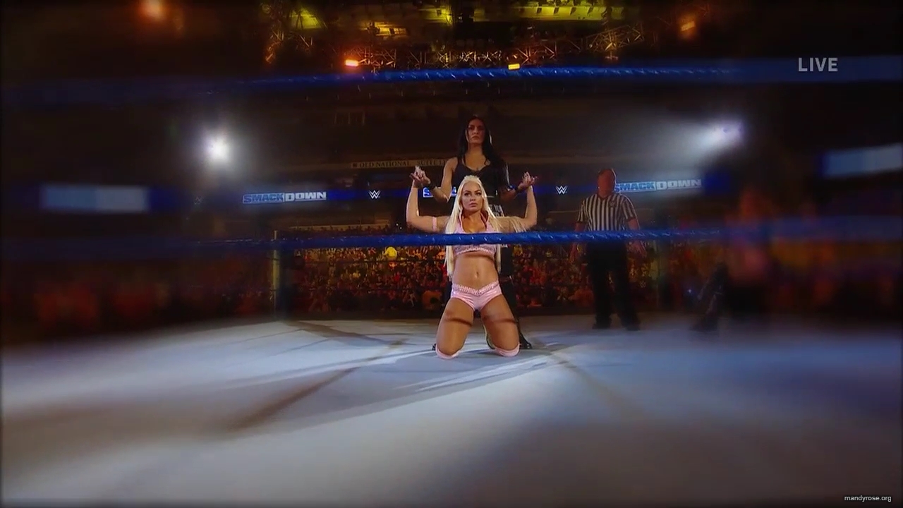 WWE_Friday_Night_SmackDown_2020_01_10_720p_HDTV_x264-NWCHD_mp40201.jpg
