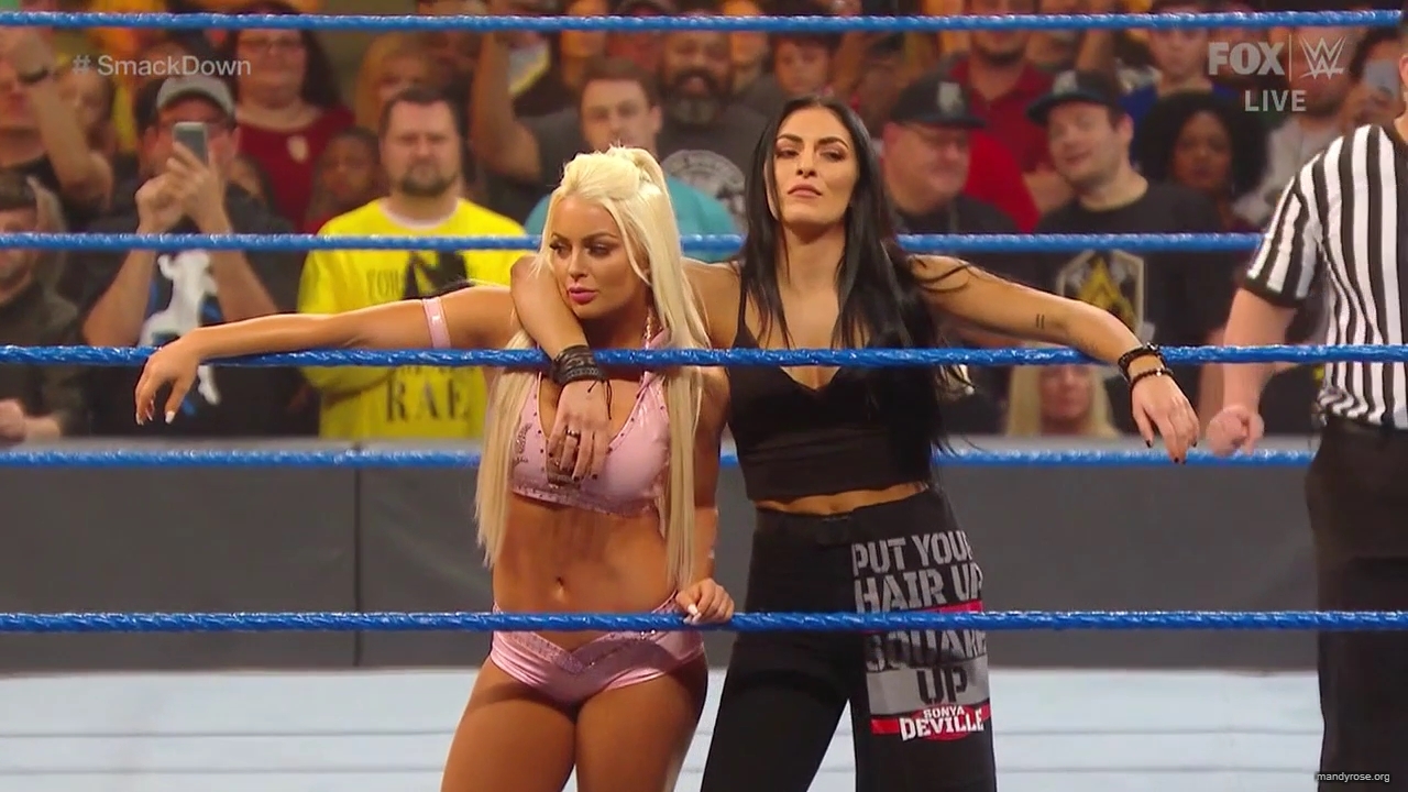 WWE_Friday_Night_SmackDown_2020_01_10_720p_HDTV_x264-NWCHD_mp40209.jpg
