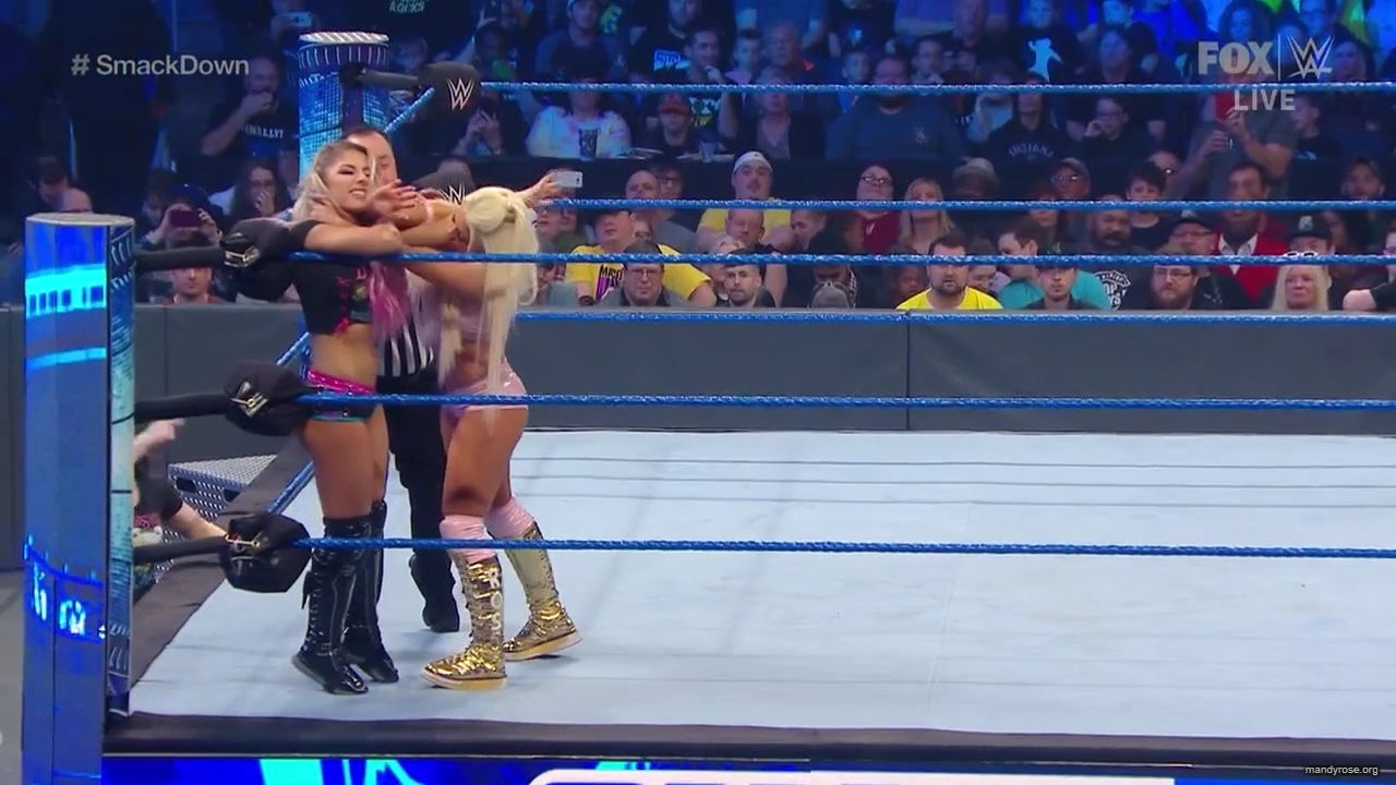 WWE_Friday_Night_SmackDown_2020_01_10_720p_HDTV_x264-NWCHD_mp40230.jpg