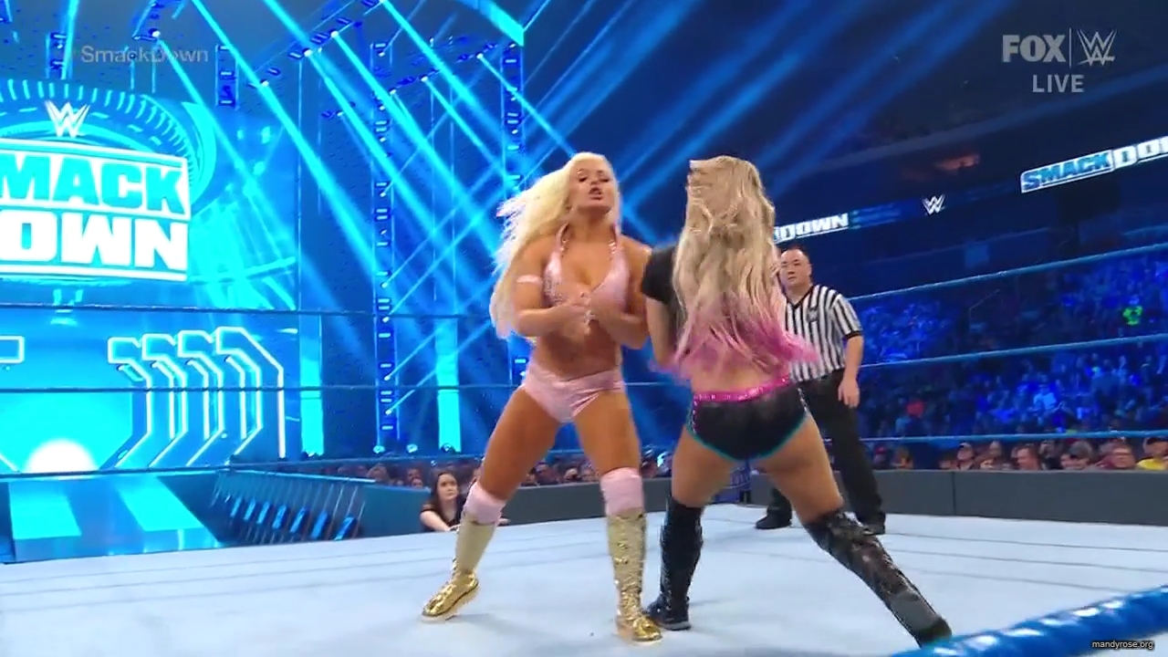 WWE_Friday_Night_SmackDown_2020_01_10_720p_HDTV_x264-NWCHD_mp40249.jpg