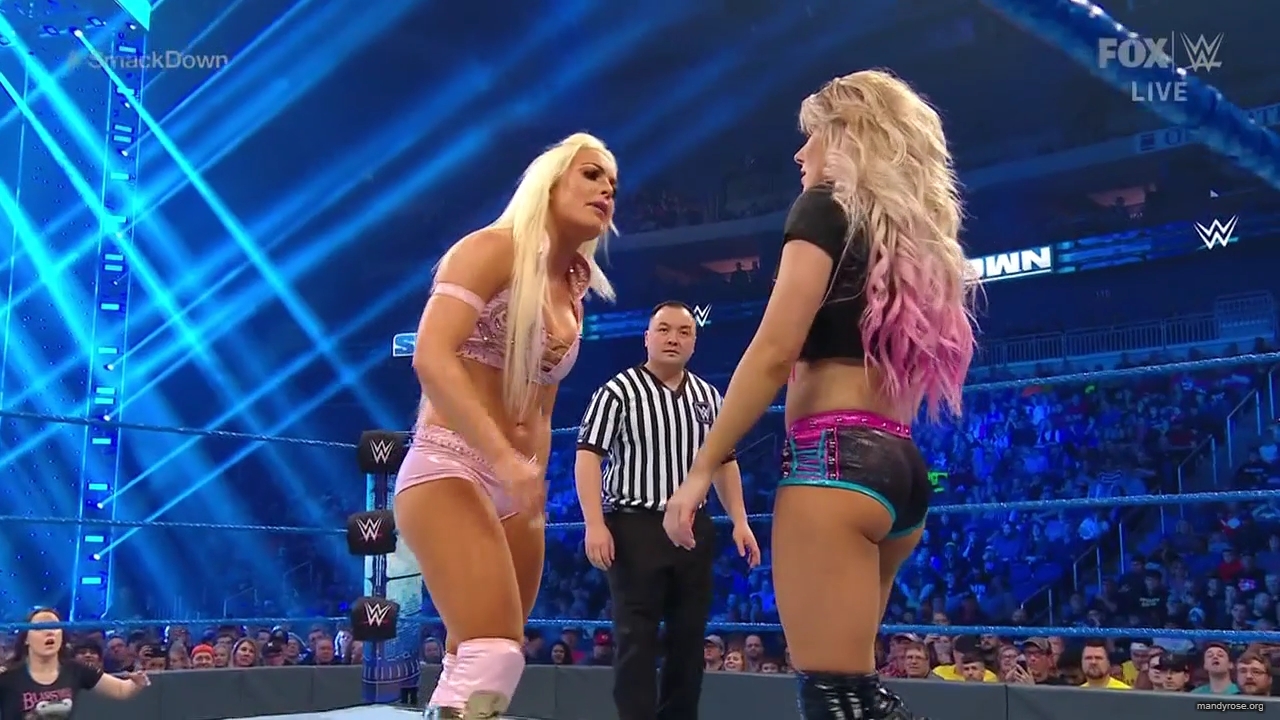 WWE_Friday_Night_SmackDown_2020_01_10_720p_HDTV_x264-NWCHD_mp40258.jpg