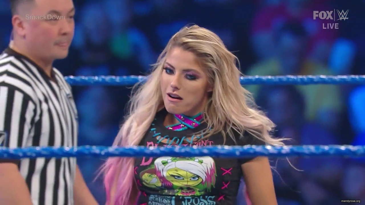 WWE_Friday_Night_SmackDown_2020_01_10_720p_HDTV_x264-NWCHD_mp40263.jpg