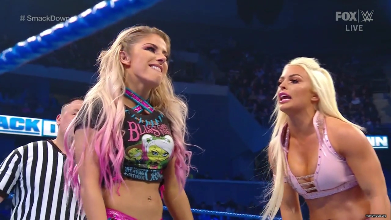 WWE_Friday_Night_SmackDown_2020_01_10_720p_HDTV_x264-NWCHD_mp40266.jpg