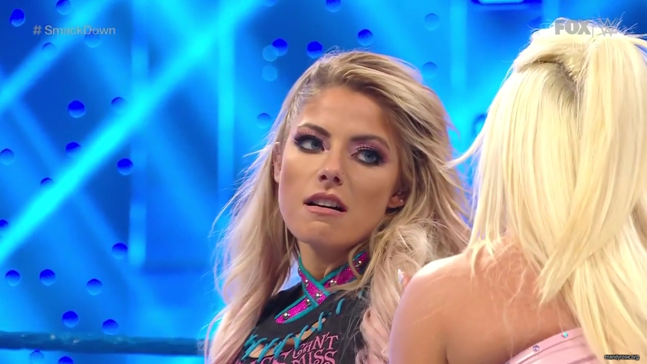 WWE_Friday_Night_SmackDown_2020_01_10_720p_HDTV_x264-NWCHD_mp40268.jpg