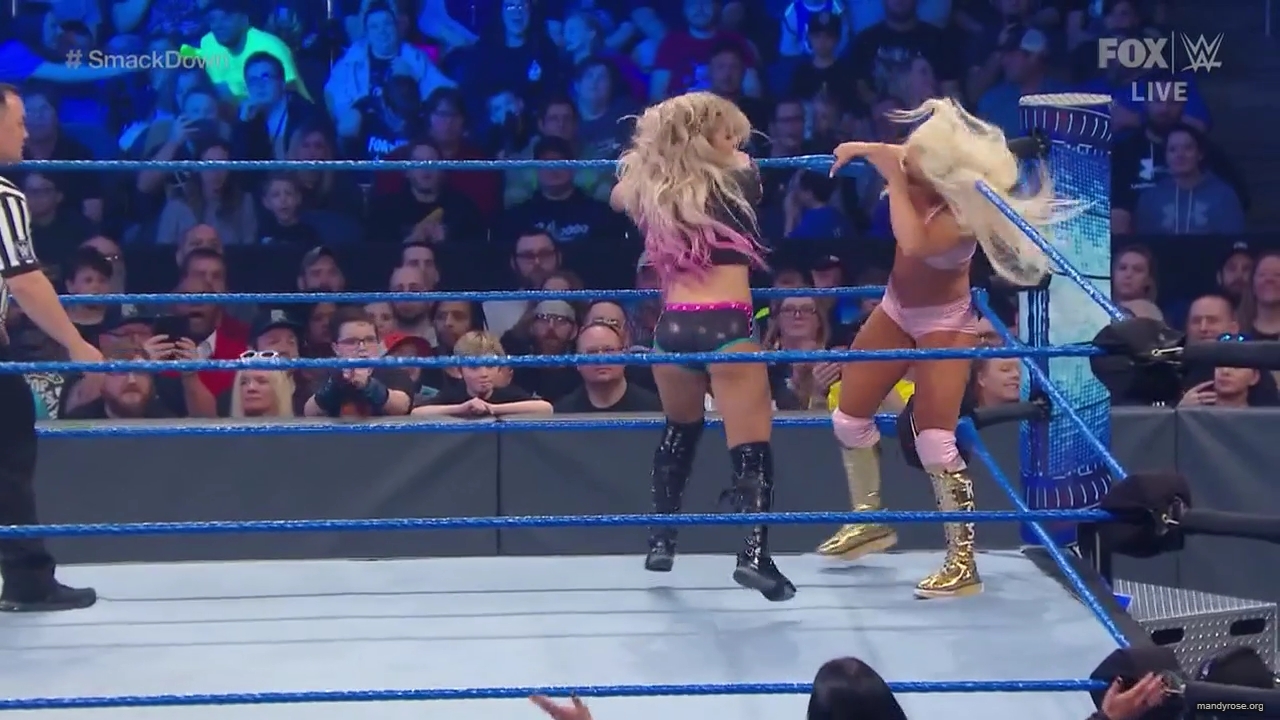 WWE_Friday_Night_SmackDown_2020_01_10_720p_HDTV_x264-NWCHD_mp40273.jpg