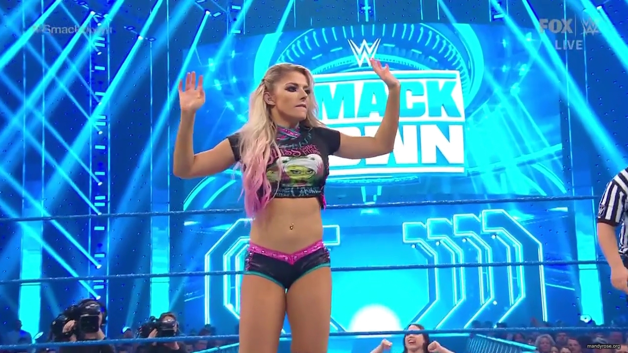 WWE_Friday_Night_SmackDown_2020_01_10_720p_HDTV_x264-NWCHD_mp40281.jpg