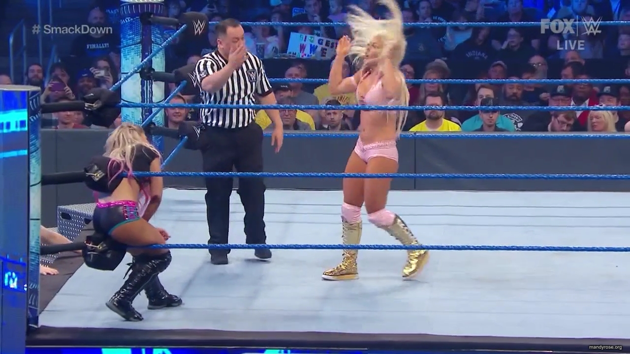 WWE_Friday_Night_SmackDown_2020_01_10_720p_HDTV_x264-NWCHD_mp40301.jpg