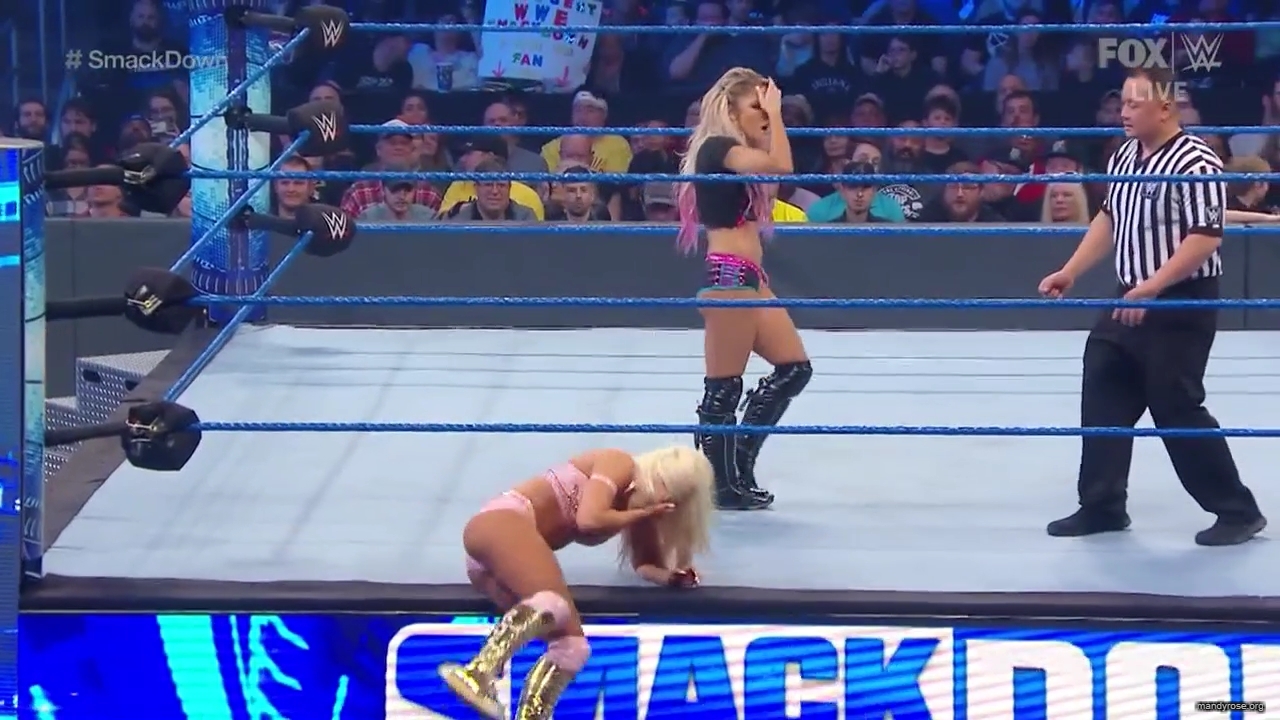 WWE_Friday_Night_SmackDown_2020_01_10_720p_HDTV_x264-NWCHD_mp40312.jpg