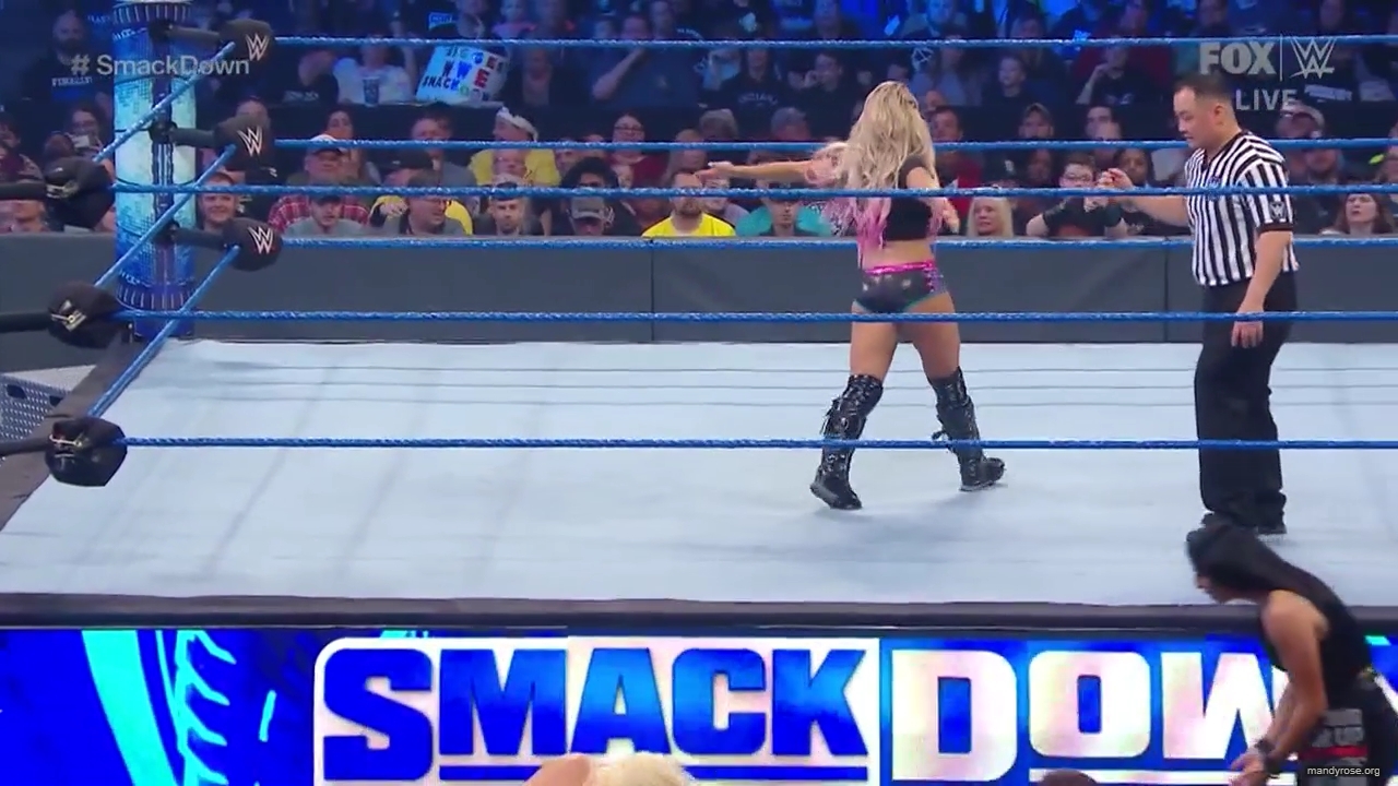 WWE_Friday_Night_SmackDown_2020_01_10_720p_HDTV_x264-NWCHD_mp40313.jpg