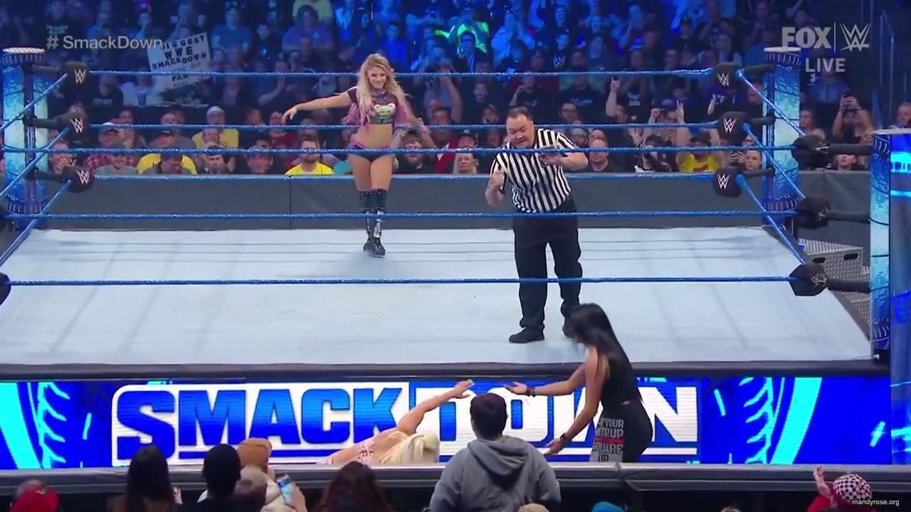 WWE_Friday_Night_SmackDown_2020_01_10_720p_HDTV_x264-NWCHD_mp40316.jpg