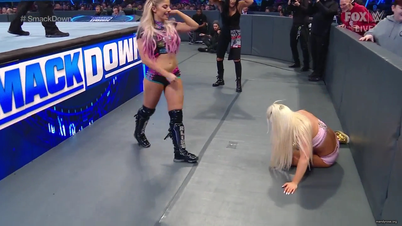 WWE_Friday_Night_SmackDown_2020_01_10_720p_HDTV_x264-NWCHD_mp40322.jpg