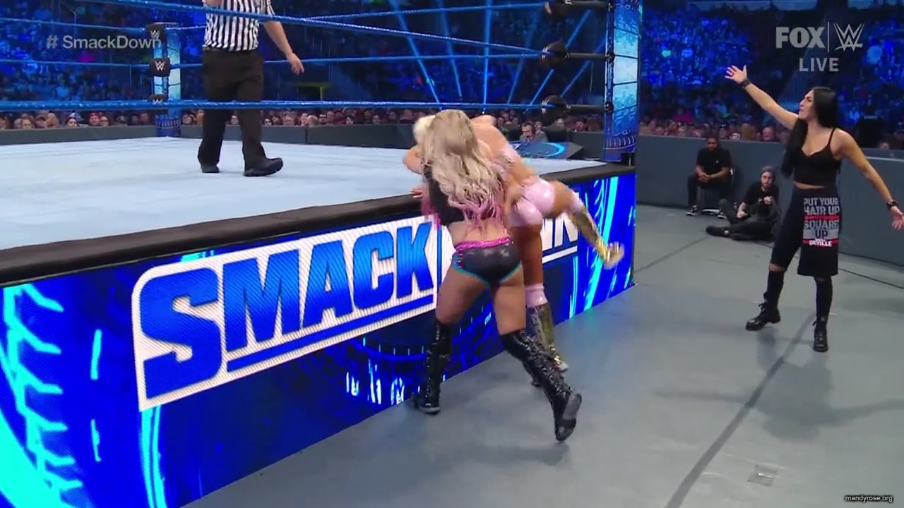 WWE_Friday_Night_SmackDown_2020_01_10_720p_HDTV_x264-NWCHD_mp40325.jpg