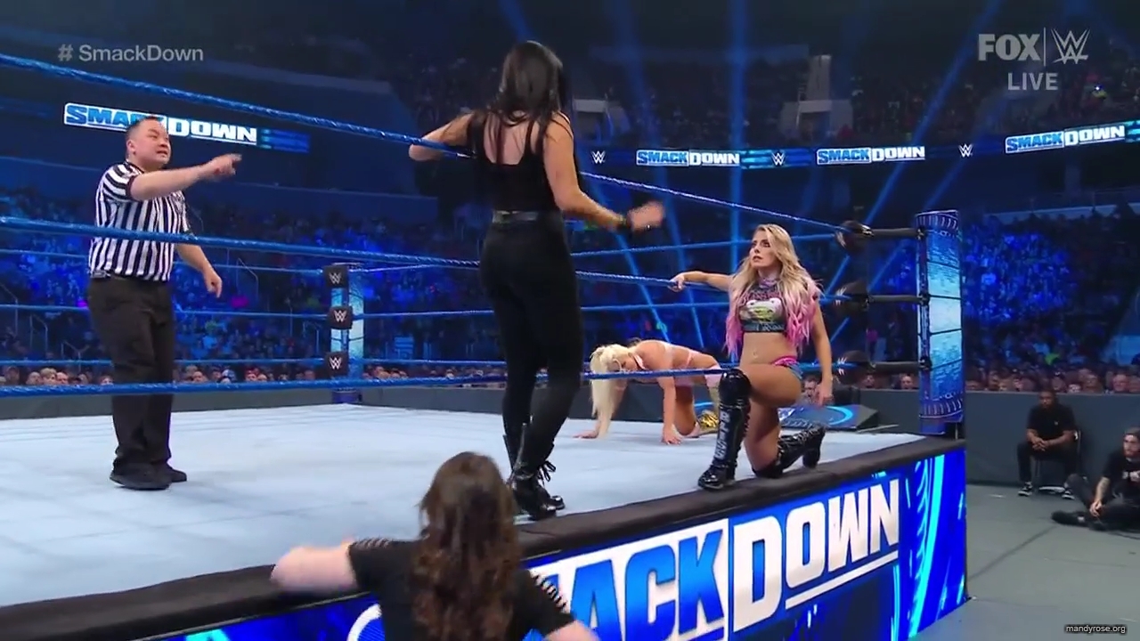 WWE_Friday_Night_SmackDown_2020_01_10_720p_HDTV_x264-NWCHD_mp40330.jpg