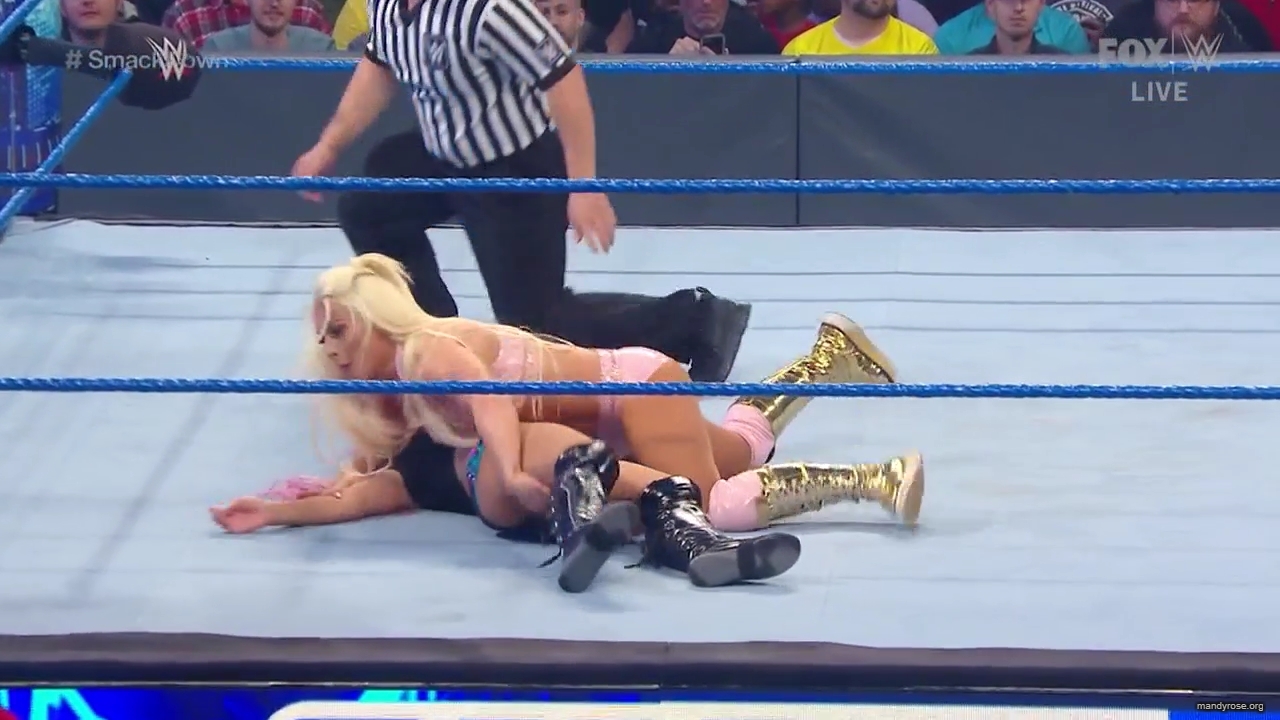 WWE_Friday_Night_SmackDown_2020_01_10_720p_HDTV_x264-NWCHD_mp40340.jpg
