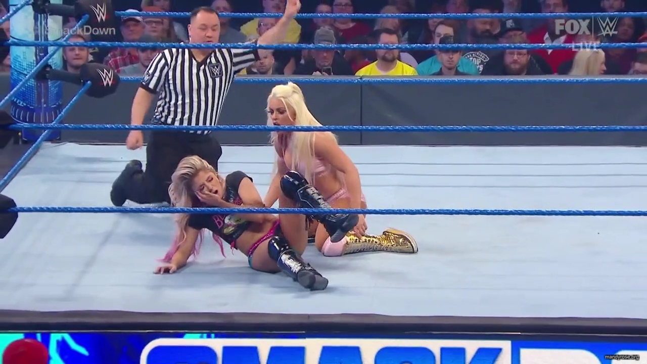 WWE_Friday_Night_SmackDown_2020_01_10_720p_HDTV_x264-NWCHD_mp40343.jpg