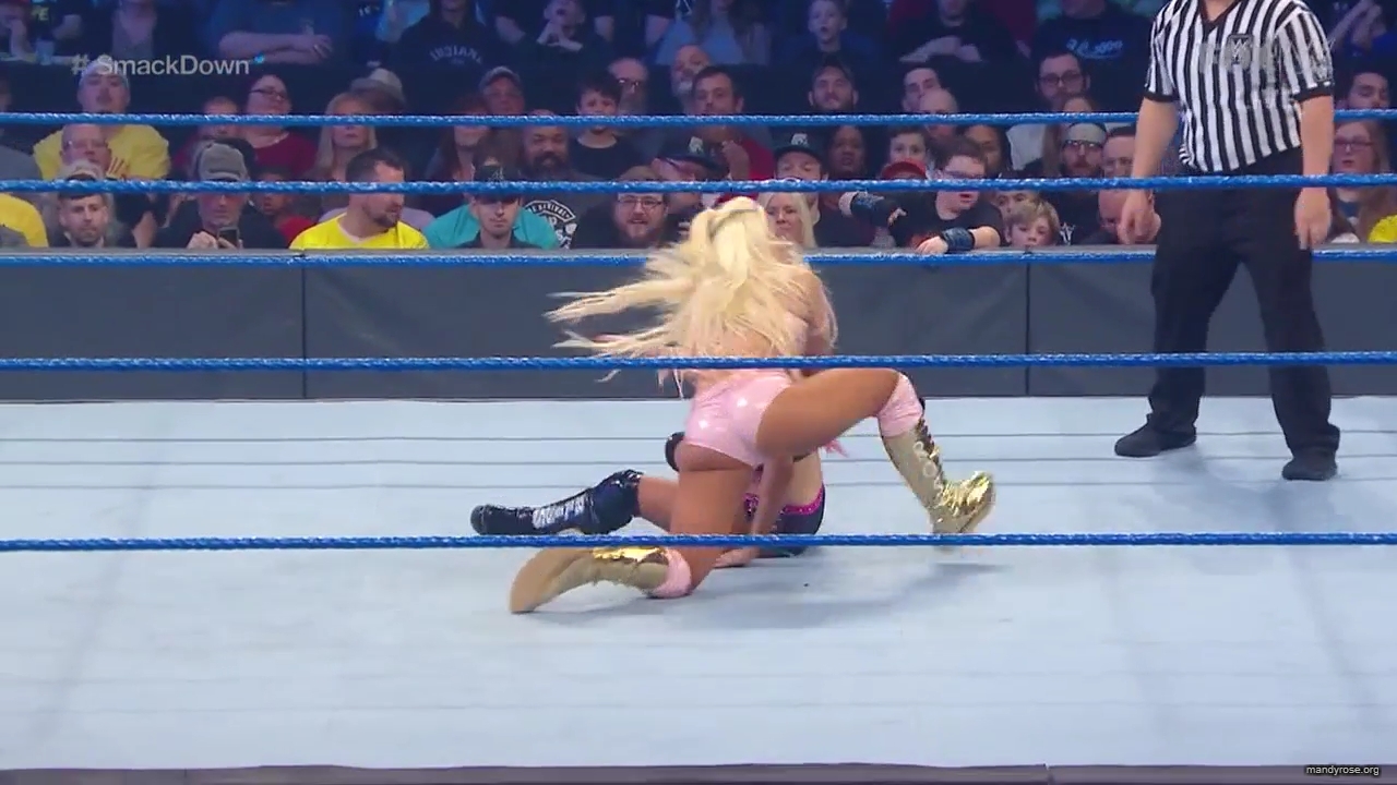 WWE_Friday_Night_SmackDown_2020_01_10_720p_HDTV_x264-NWCHD_mp40367.jpg