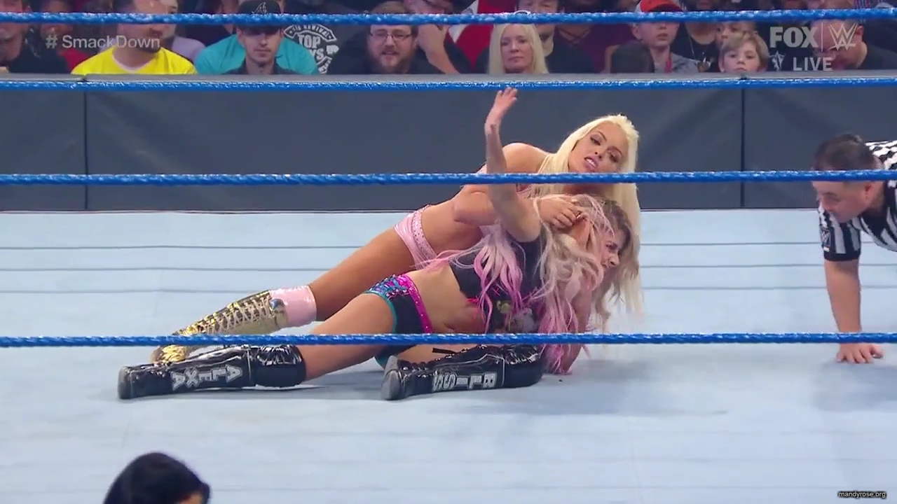 WWE_Friday_Night_SmackDown_2020_01_10_720p_HDTV_x264-NWCHD_mp40372.jpg