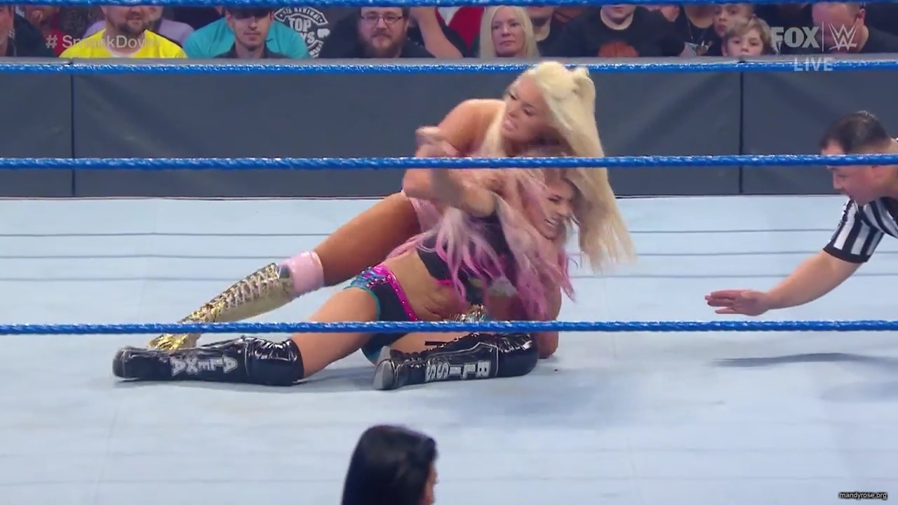 WWE_Friday_Night_SmackDown_2020_01_10_720p_HDTV_x264-NWCHD_mp40373.jpg