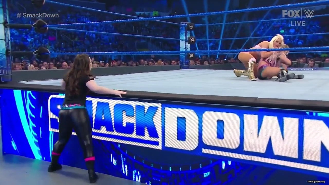 WWE_Friday_Night_SmackDown_2020_01_10_720p_HDTV_x264-NWCHD_mp40375.jpg