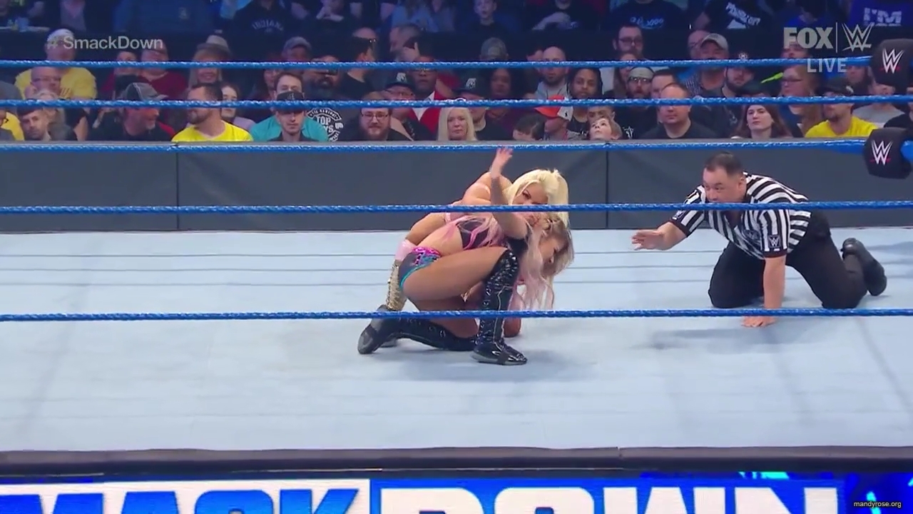 WWE_Friday_Night_SmackDown_2020_01_10_720p_HDTV_x264-NWCHD_mp40379.jpg