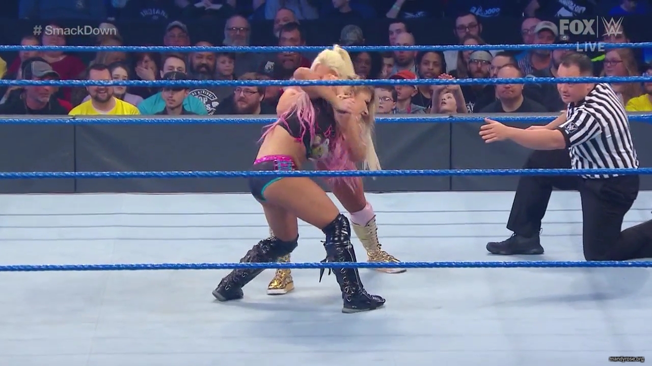 WWE_Friday_Night_SmackDown_2020_01_10_720p_HDTV_x264-NWCHD_mp40381.jpg