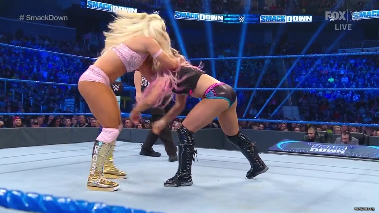 WWE_Friday_Night_SmackDown_2020_01_10_720p_HDTV_x264-NWCHD_mp40383.jpg