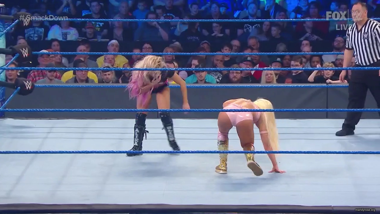 WWE_Friday_Night_SmackDown_2020_01_10_720p_HDTV_x264-NWCHD_mp40393.jpg
