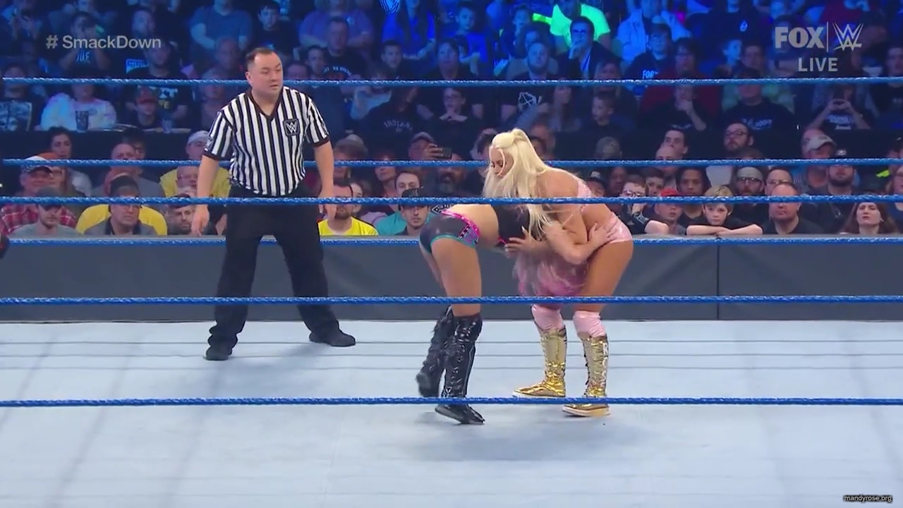 WWE_Friday_Night_SmackDown_2020_01_10_720p_HDTV_x264-NWCHD_mp40399.jpg