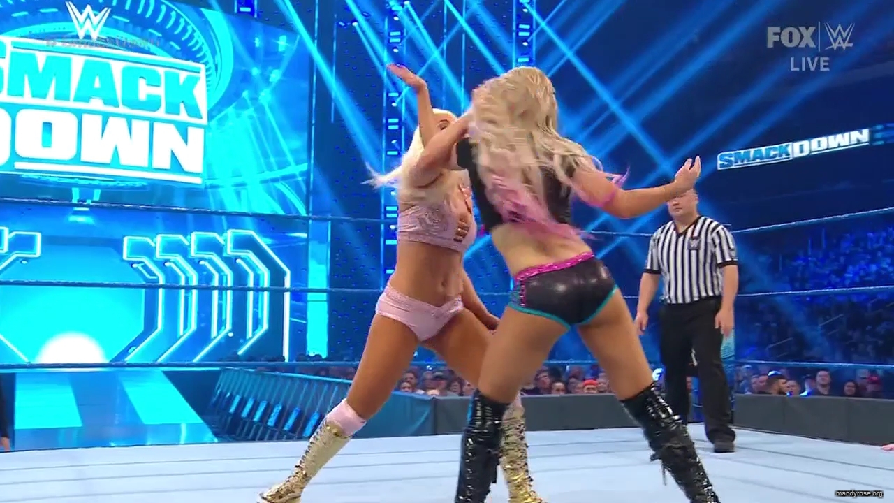 WWE_Friday_Night_SmackDown_2020_01_10_720p_HDTV_x264-NWCHD_mp40420.jpg