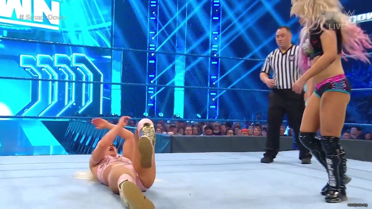 WWE_Friday_Night_SmackDown_2020_01_10_720p_HDTV_x264-NWCHD_mp40423.jpg