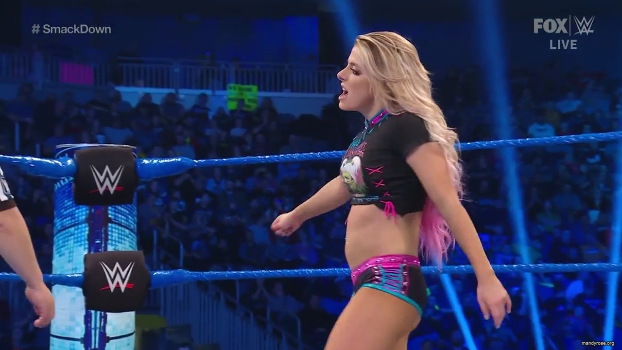WWE_Friday_Night_SmackDown_2020_01_10_720p_HDTV_x264-NWCHD_mp40430.jpg