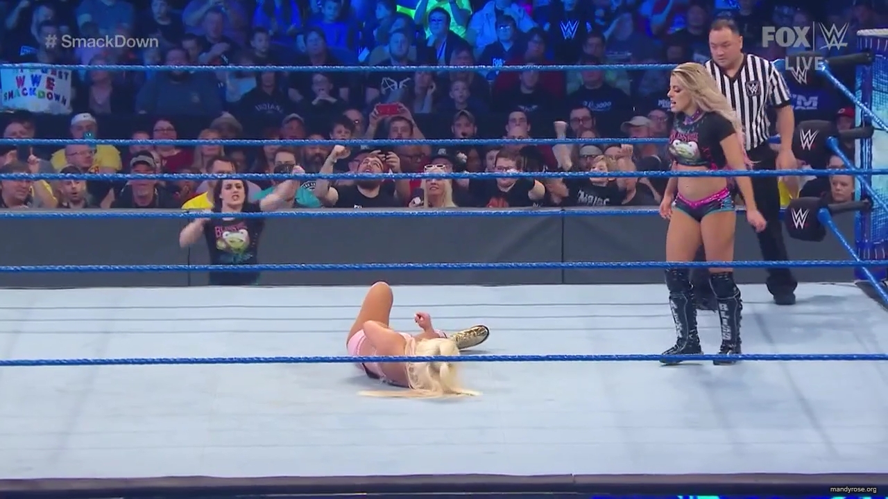 WWE_Friday_Night_SmackDown_2020_01_10_720p_HDTV_x264-NWCHD_mp40431.jpg