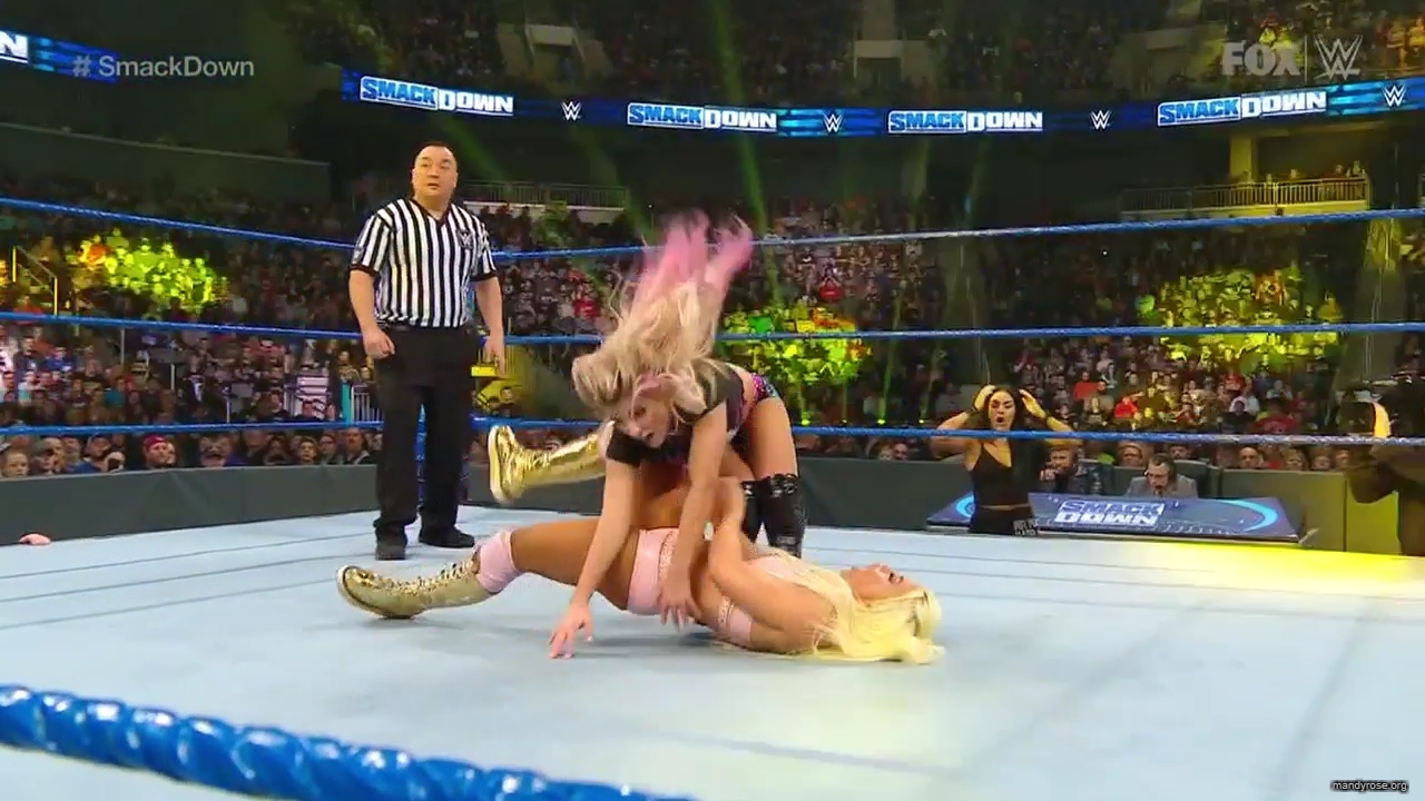 WWE_Friday_Night_SmackDown_2020_01_10_720p_HDTV_x264-NWCHD_mp40436.jpg