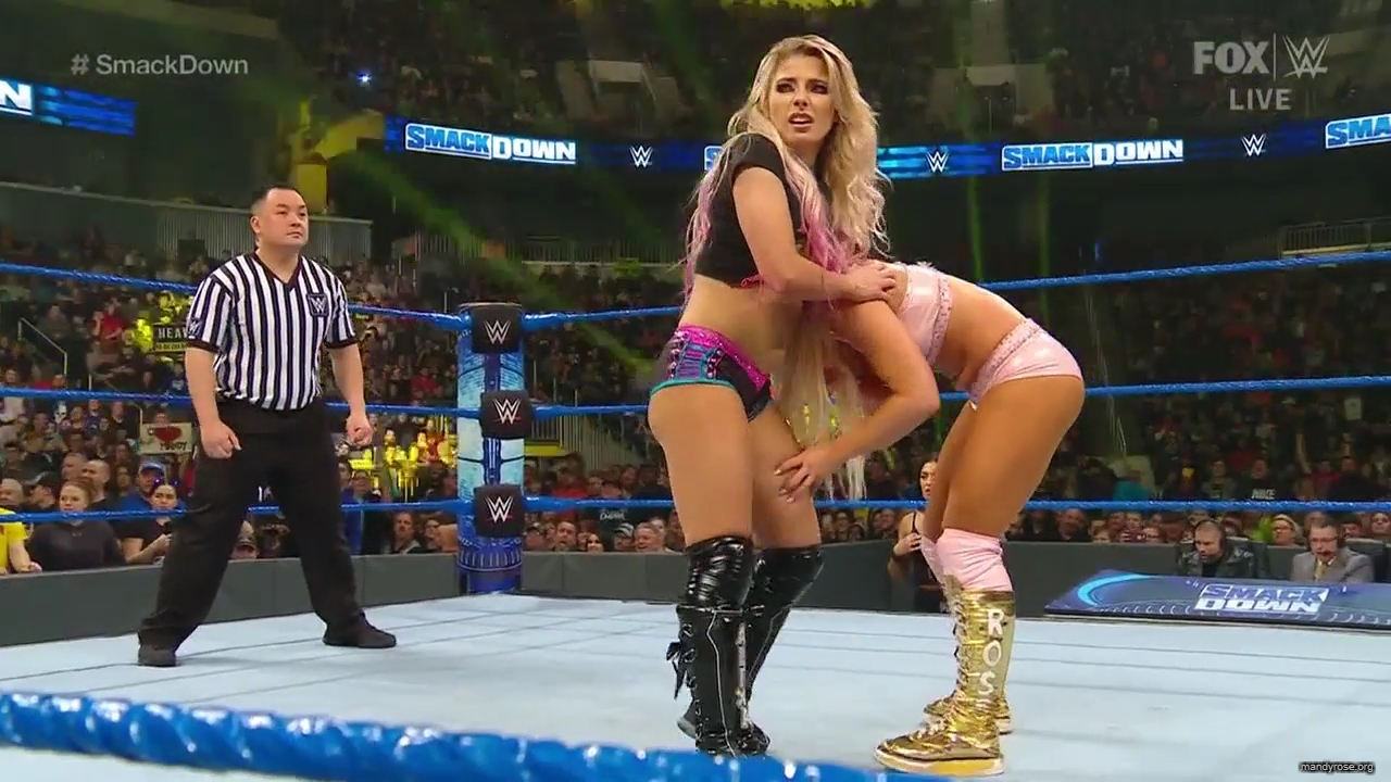 WWE_Friday_Night_SmackDown_2020_01_10_720p_HDTV_x264-NWCHD_mp40450.jpg