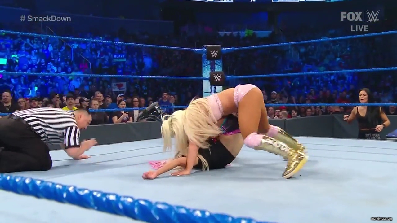 WWE_Friday_Night_SmackDown_2020_01_10_720p_HDTV_x264-NWCHD_mp40453.jpg