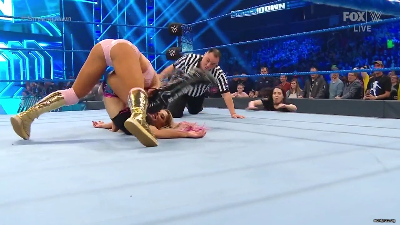 WWE_Friday_Night_SmackDown_2020_01_10_720p_HDTV_x264-NWCHD_mp40454.jpg