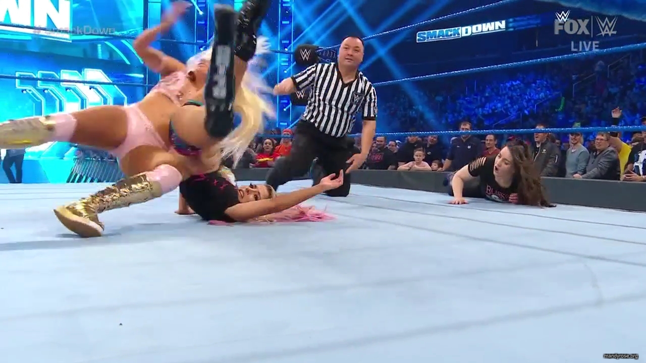WWE_Friday_Night_SmackDown_2020_01_10_720p_HDTV_x264-NWCHD_mp40455.jpg