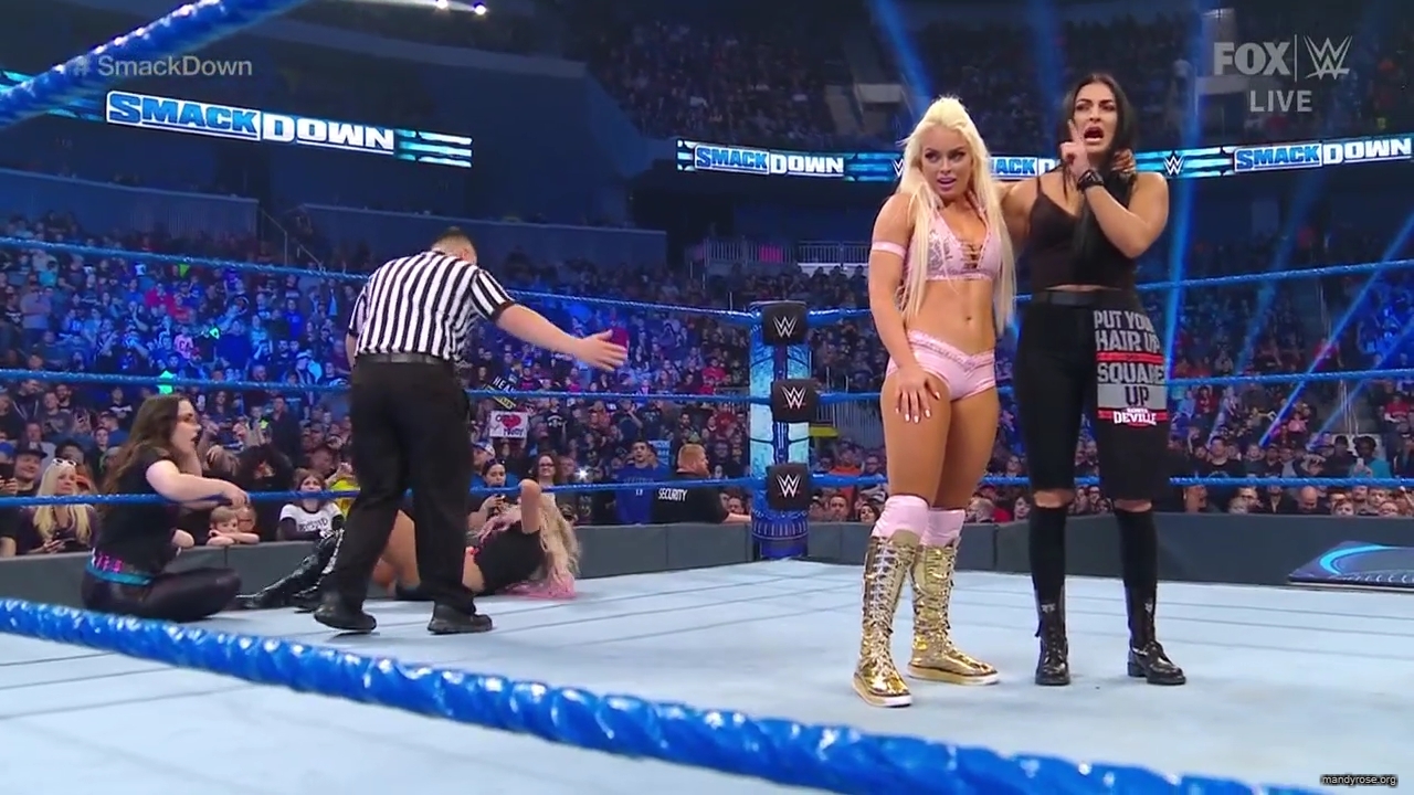 WWE_Friday_Night_SmackDown_2020_01_10_720p_HDTV_x264-NWCHD_mp40472.jpg