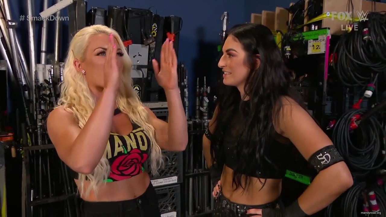 WWE_Friday_Night_SmackDown_2020_01_17_720p_HDTV_x264-NWCHD_mp40023.jpg