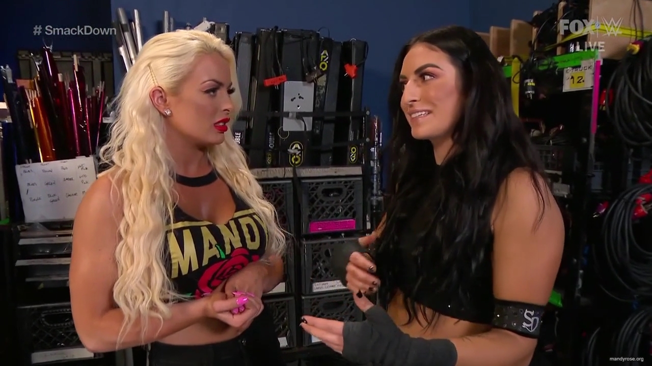 WWE_Friday_Night_SmackDown_2020_01_17_720p_HDTV_x264-NWCHD_mp40043.jpg
