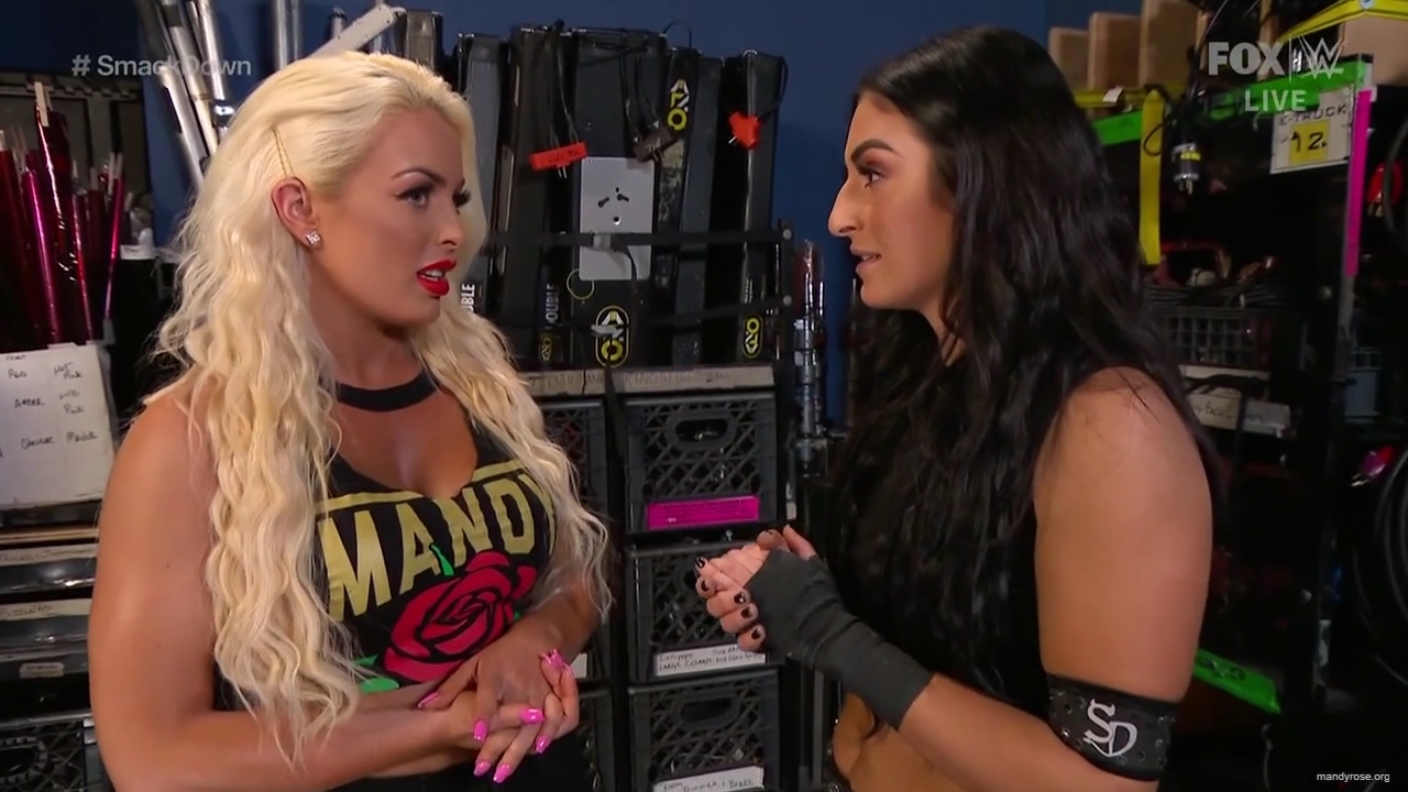WWE_Friday_Night_SmackDown_2020_01_17_720p_HDTV_x264-NWCHD_mp40062.jpg