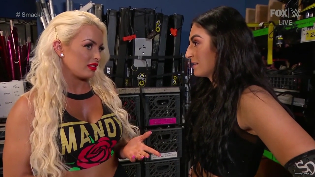 WWE_Friday_Night_SmackDown_2020_01_17_720p_HDTV_x264-NWCHD_mp40063.jpg