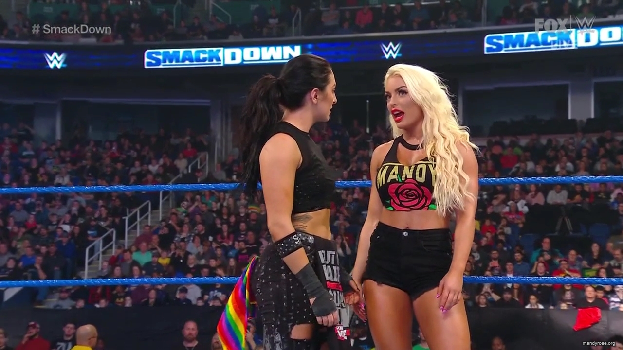 WWE_Friday_Night_SmackDown_2020_01_17_720p_HDTV_x264-NWCHD_mp40096.jpg